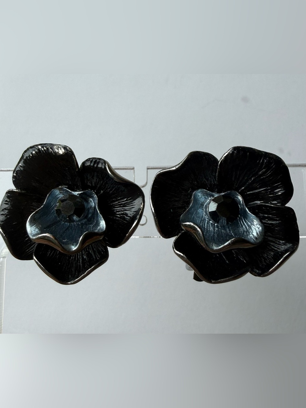 Vintage Two-Tone Black & Iridescent Blue Flower Clip-On Earrings